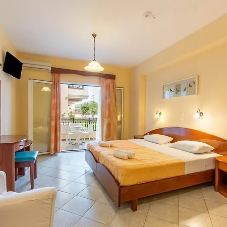 アパートホテル Kosmos St4 In Agios Stefanos