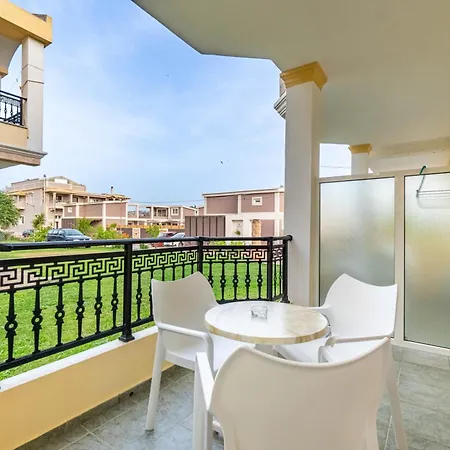 Appart hôtel Kosmos St4 In Agios Stefanos 4*