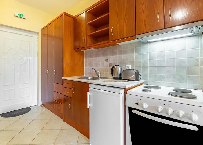 Kosmos St4 In Agios Stefanos מלון דירות איוס סטפנוס